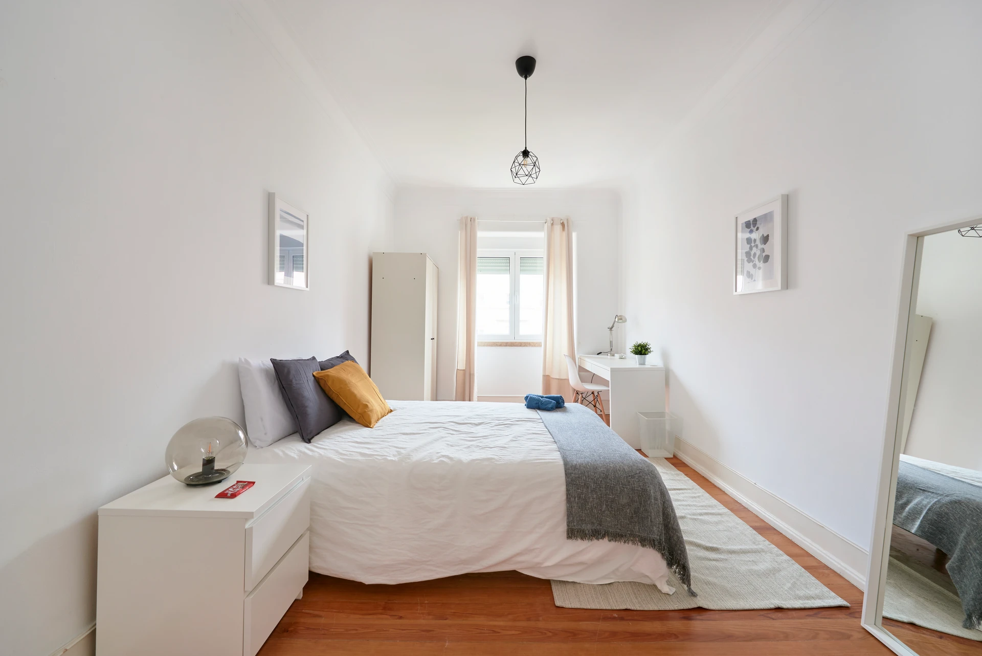 G. Junq. 13 // Quarto 1