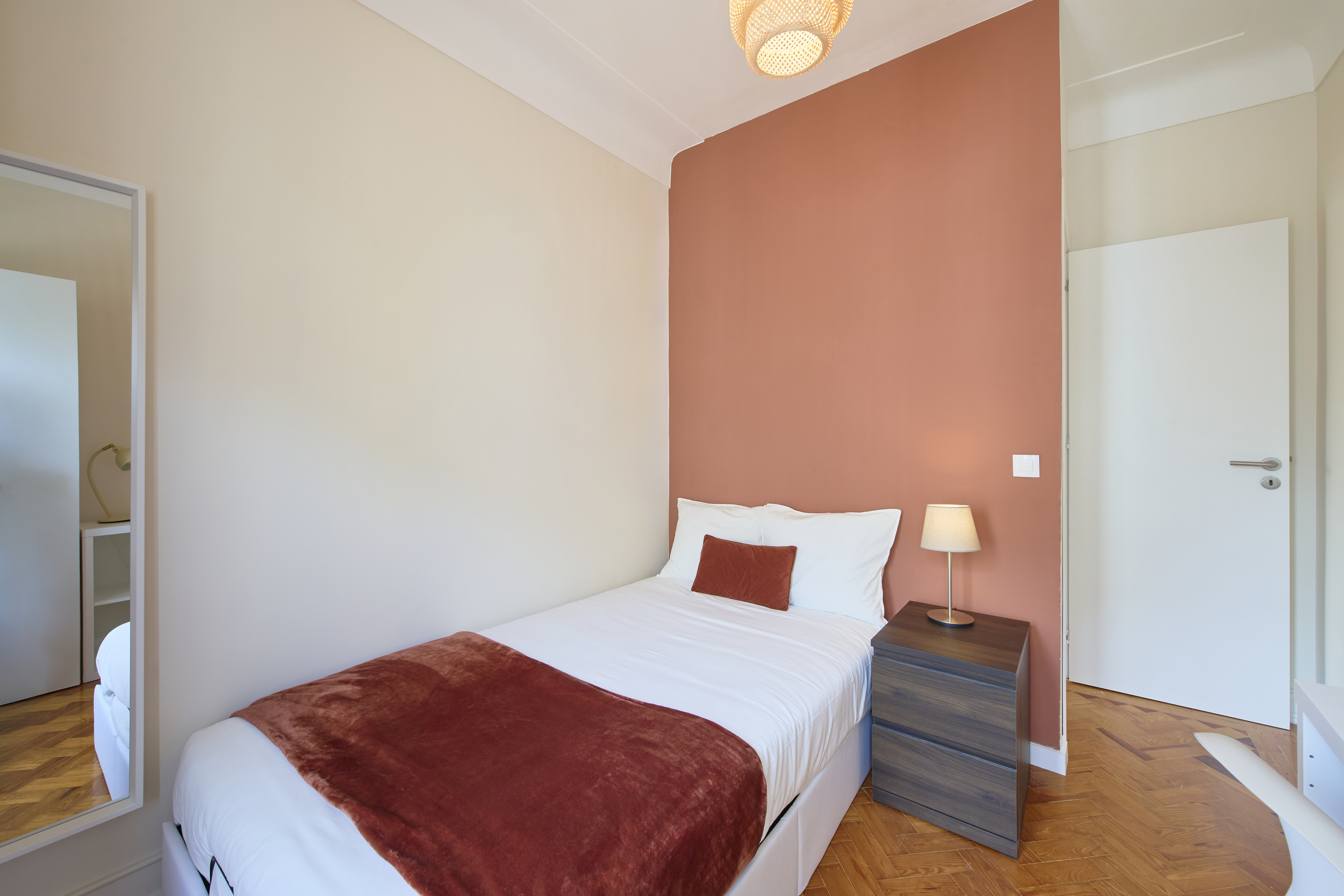 Apartamento de 8 Quartos em Arroios, Quarto 1, foto 4