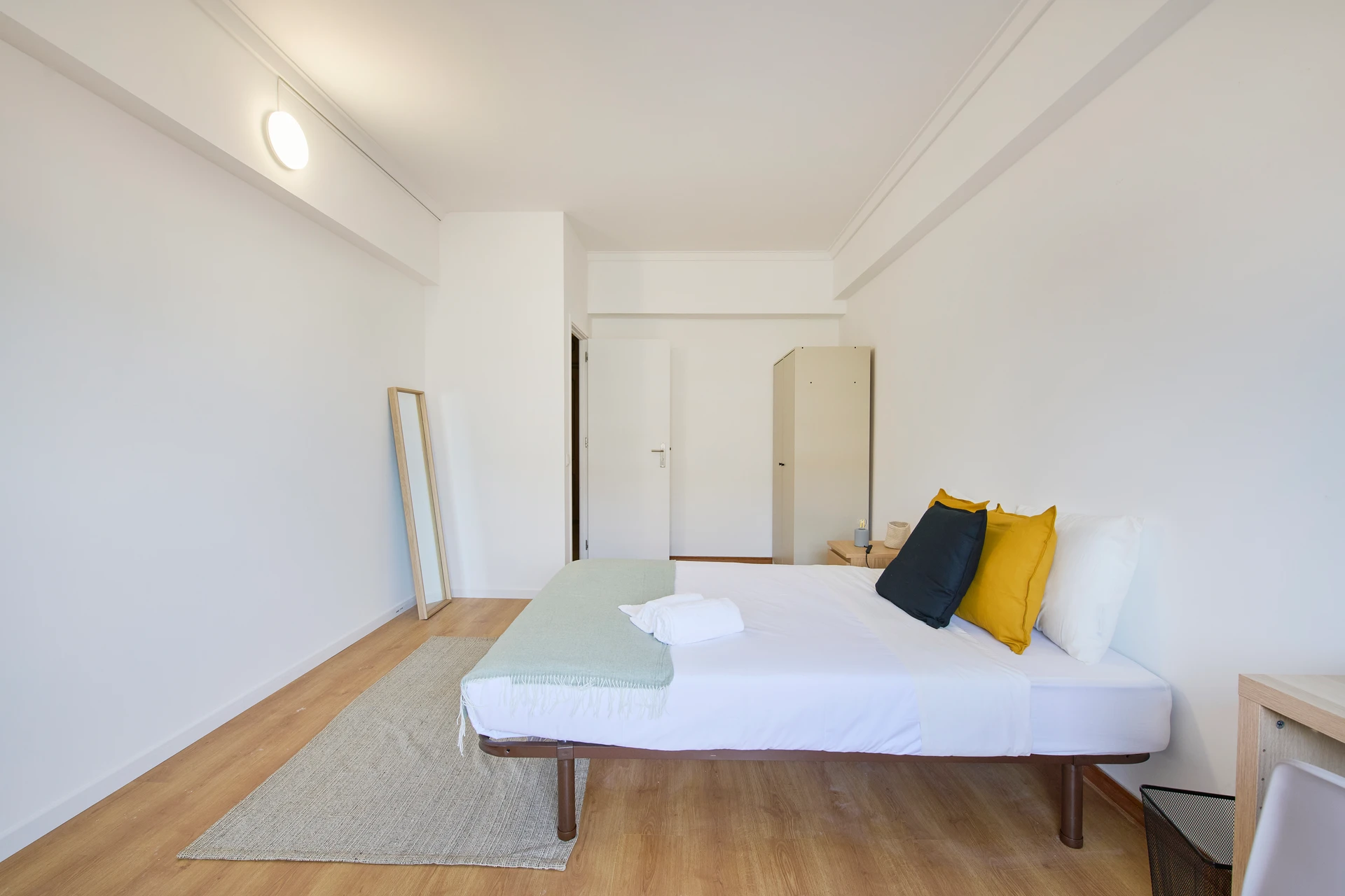 Alameda das Linhas de Torres //  Quarto 2, foto 4