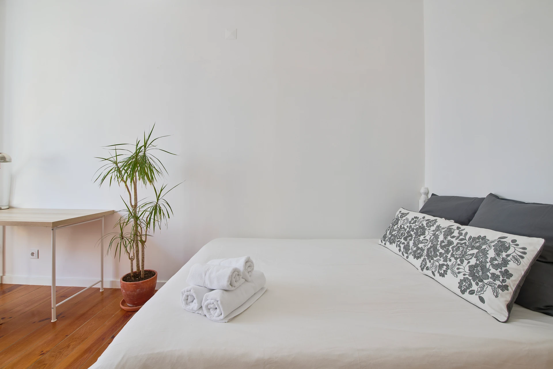 Quarto em apartamento com vista fantástica sobre a cidade, foto 2