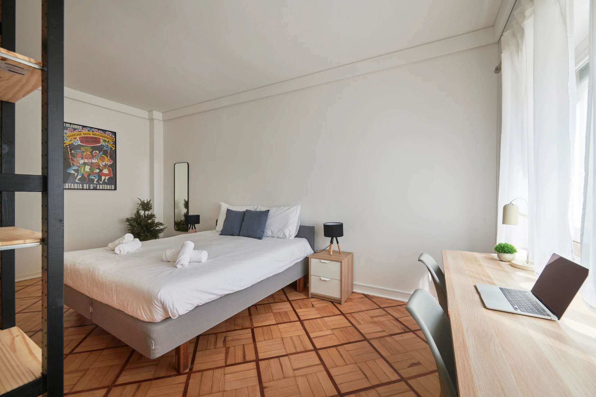 S9#R6 - Quarto c/ casa de banho privativa no Saldanha