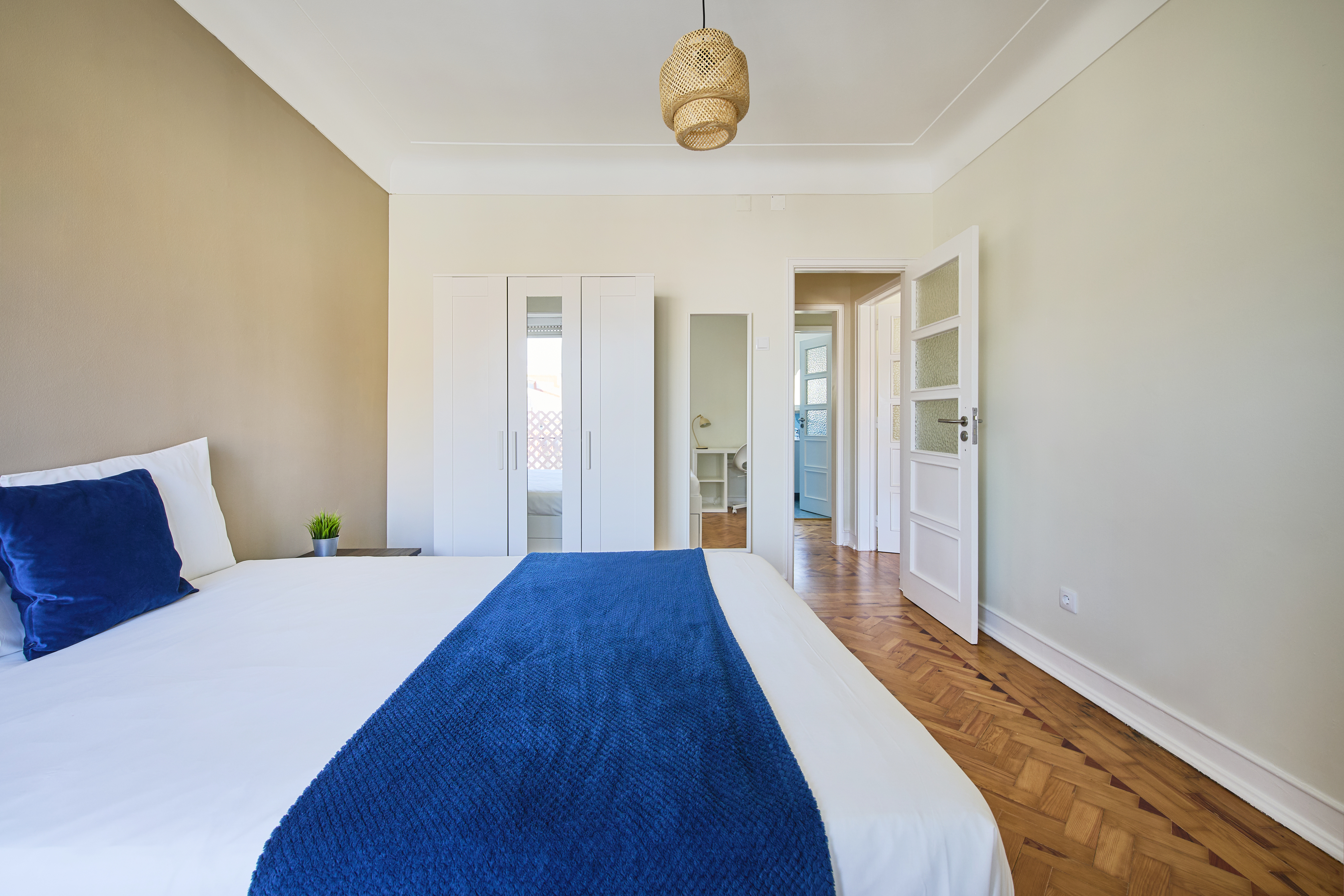Apartamento de 6 Quartos em Arroios, Quarto 4, foto 2