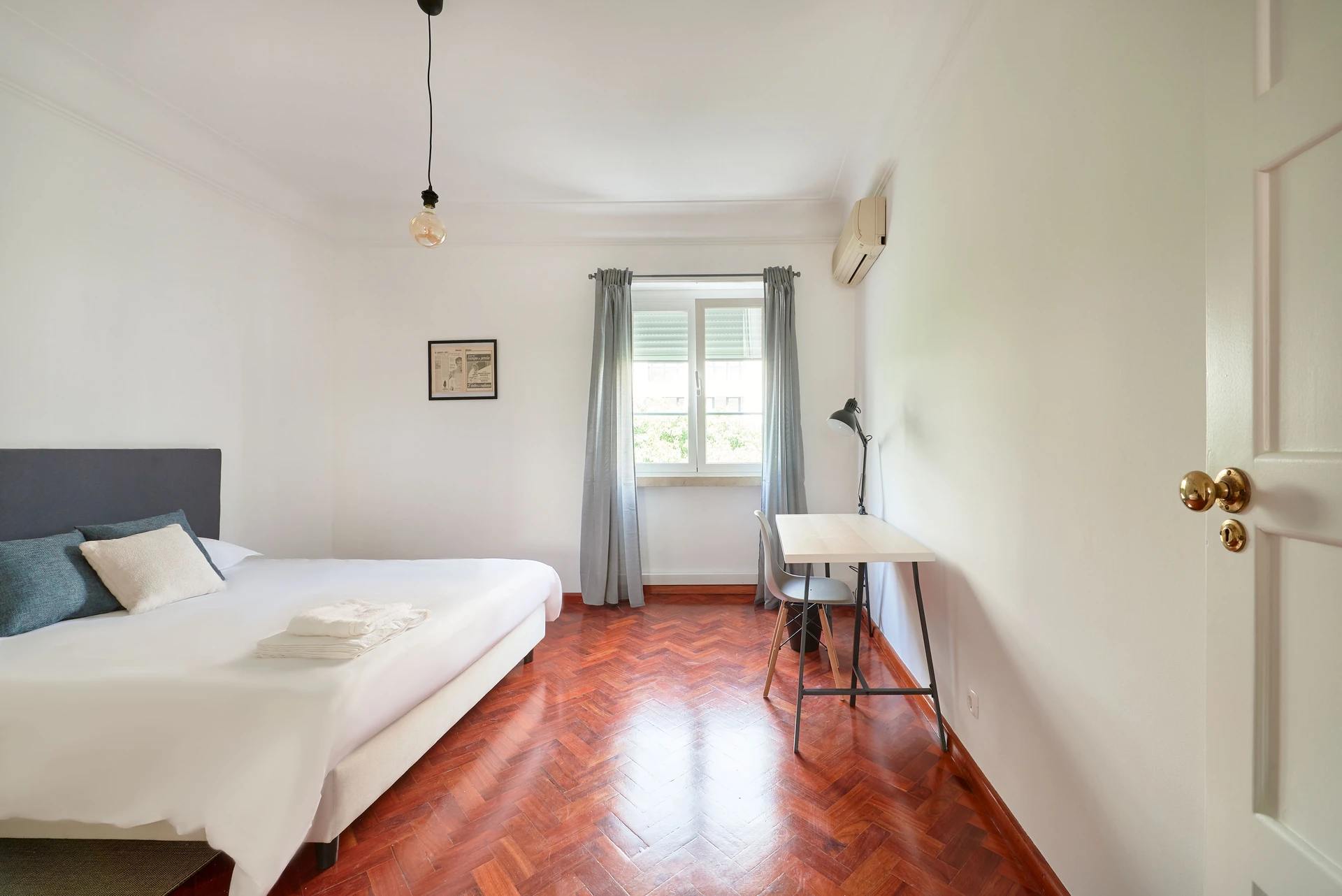 S3#R5 - Quarto confortável no Saldanha