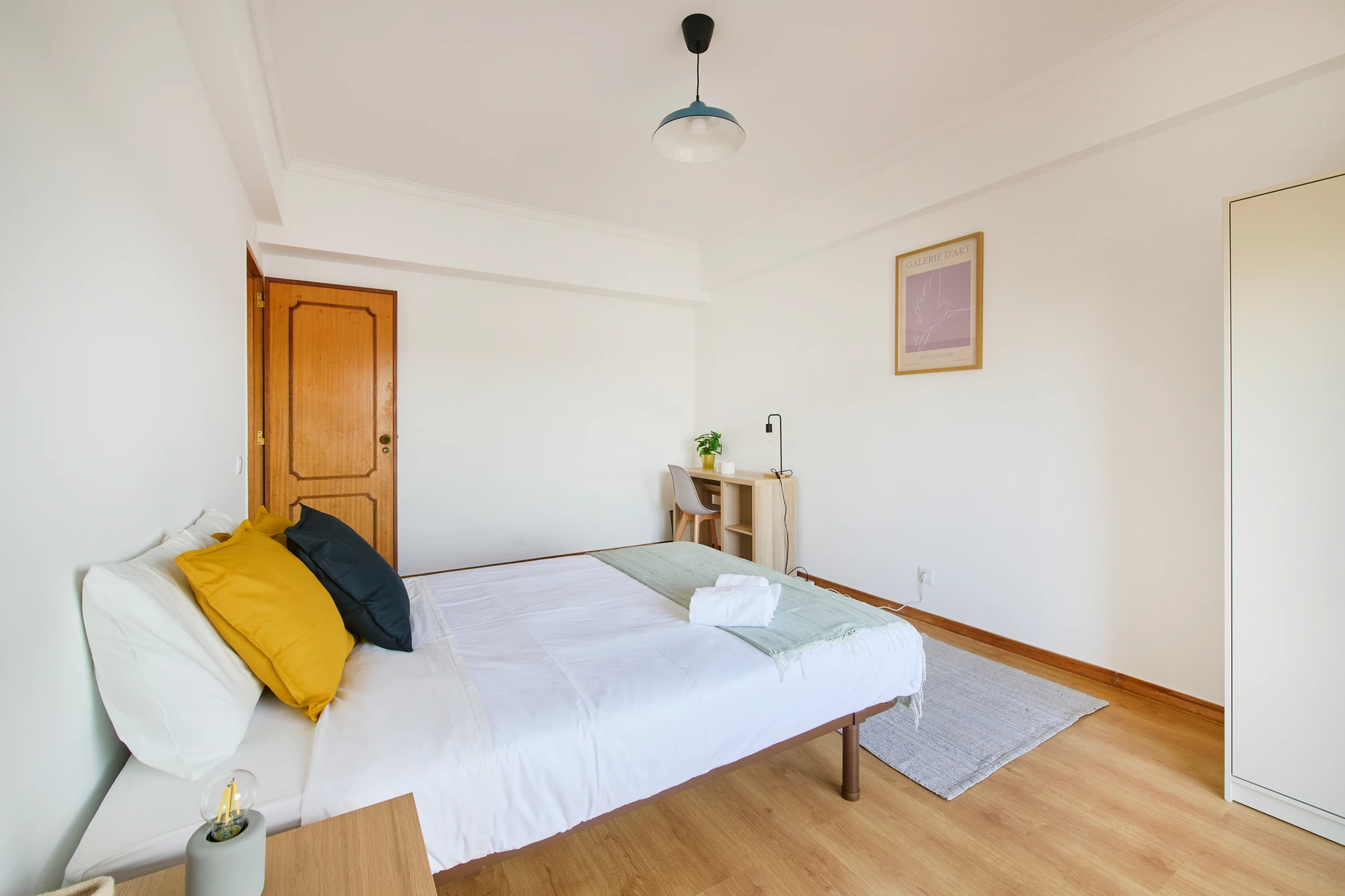 Alameda das Linhas de Torres // Quarto 5, foto 4