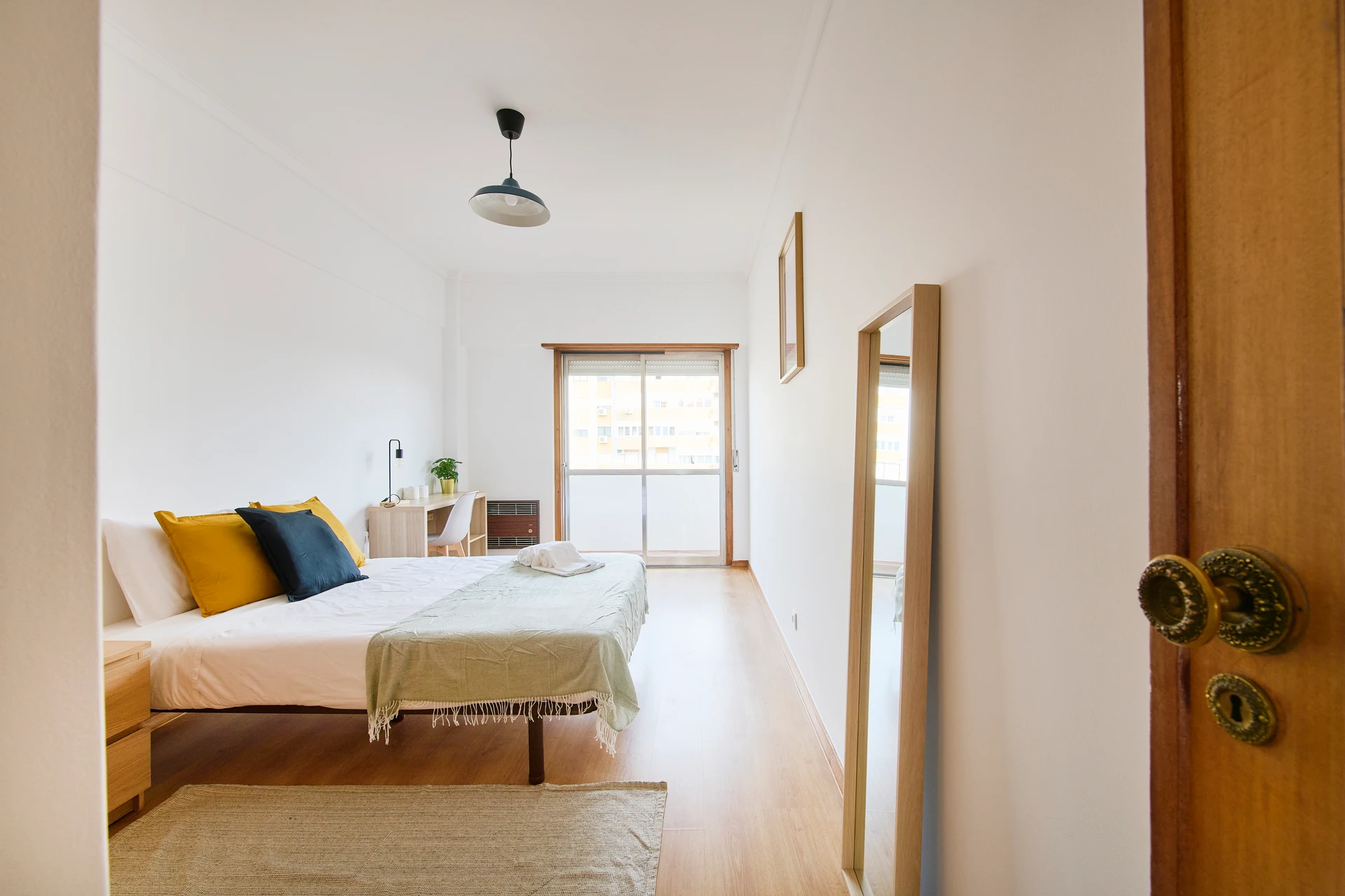 Alameda das Linhas de Torres // Quarto 3, foto 2