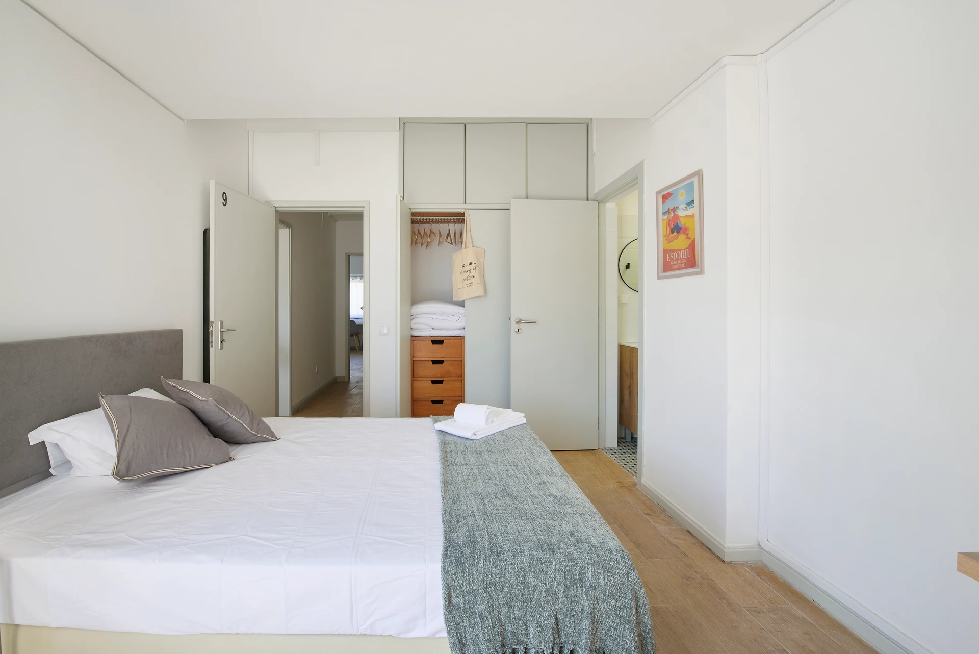 S10#R9 - Quarto c/ casa de banho privativa no Saldanha