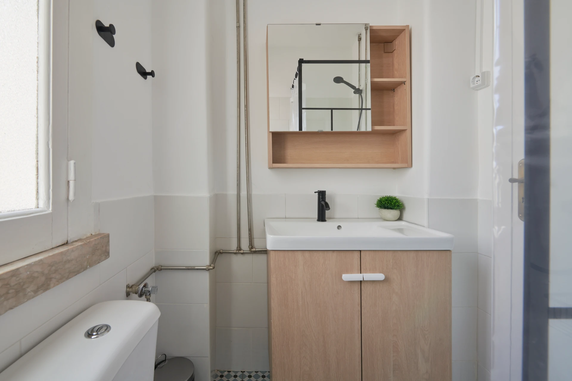 S9#R7 - Quarto c/ casa de banho privativa no Saldanha, foto 4