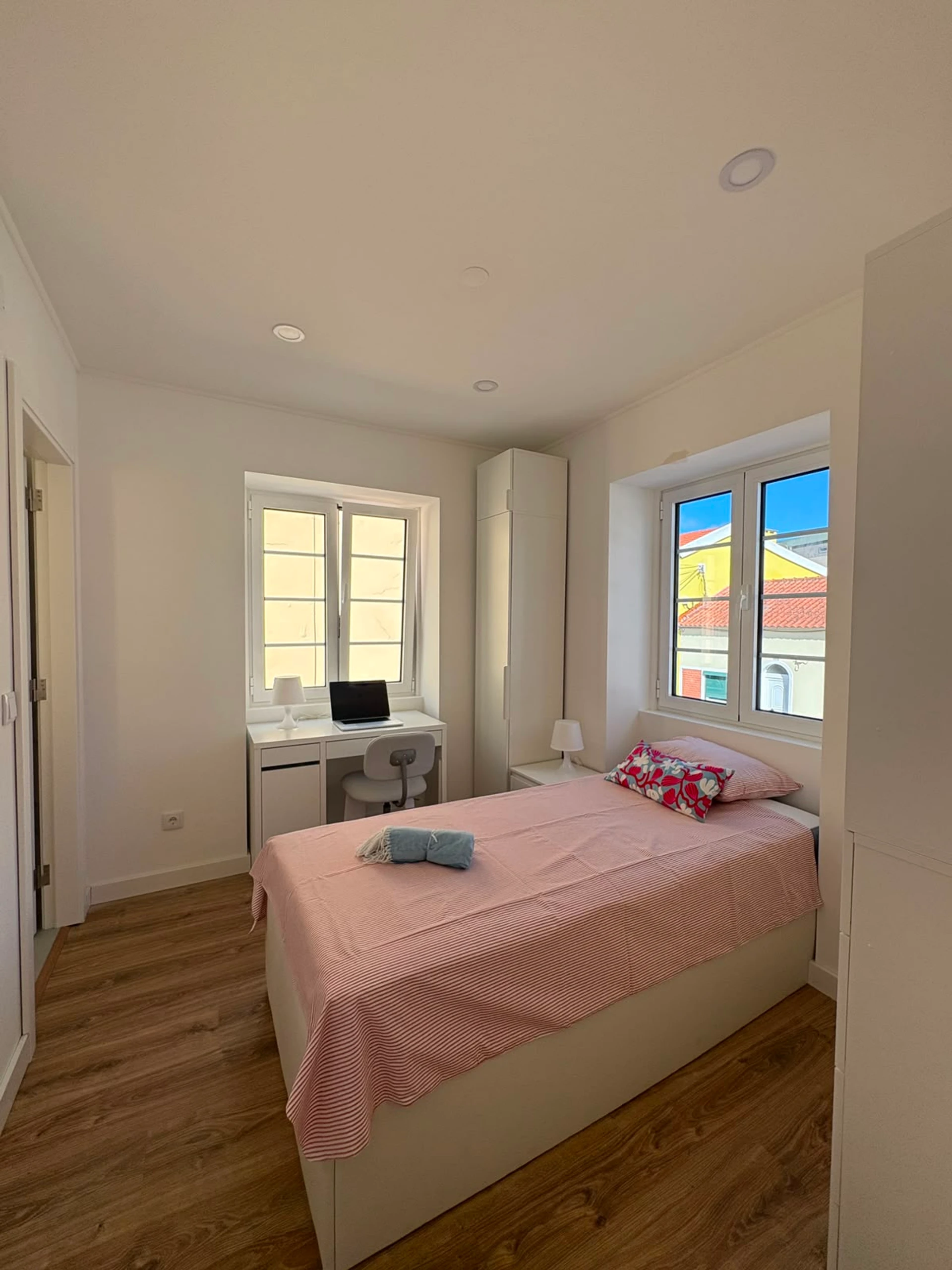 Room 2, foto 3