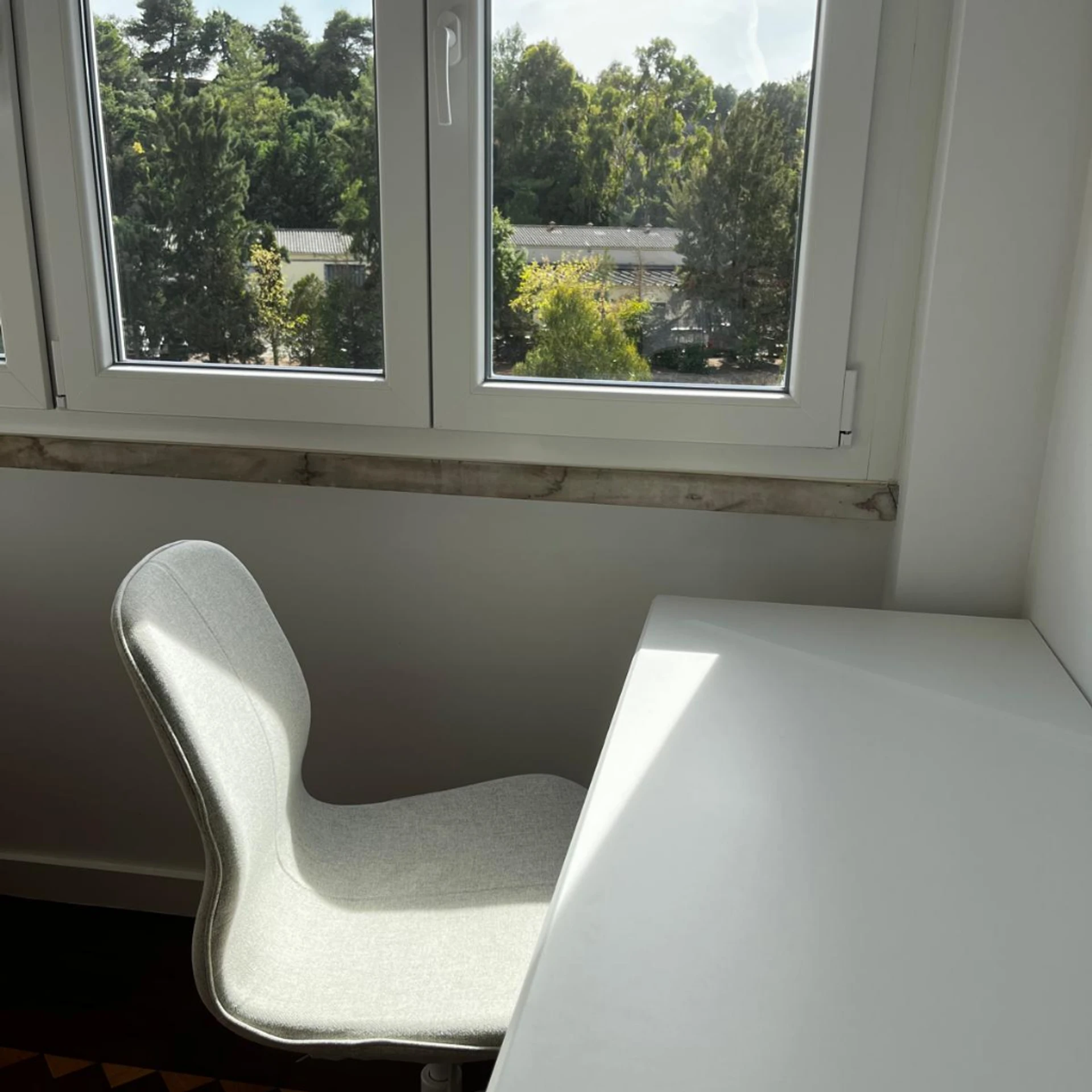 Apartamento T2 luminoso junto à Católica Lisbon, foto 4
