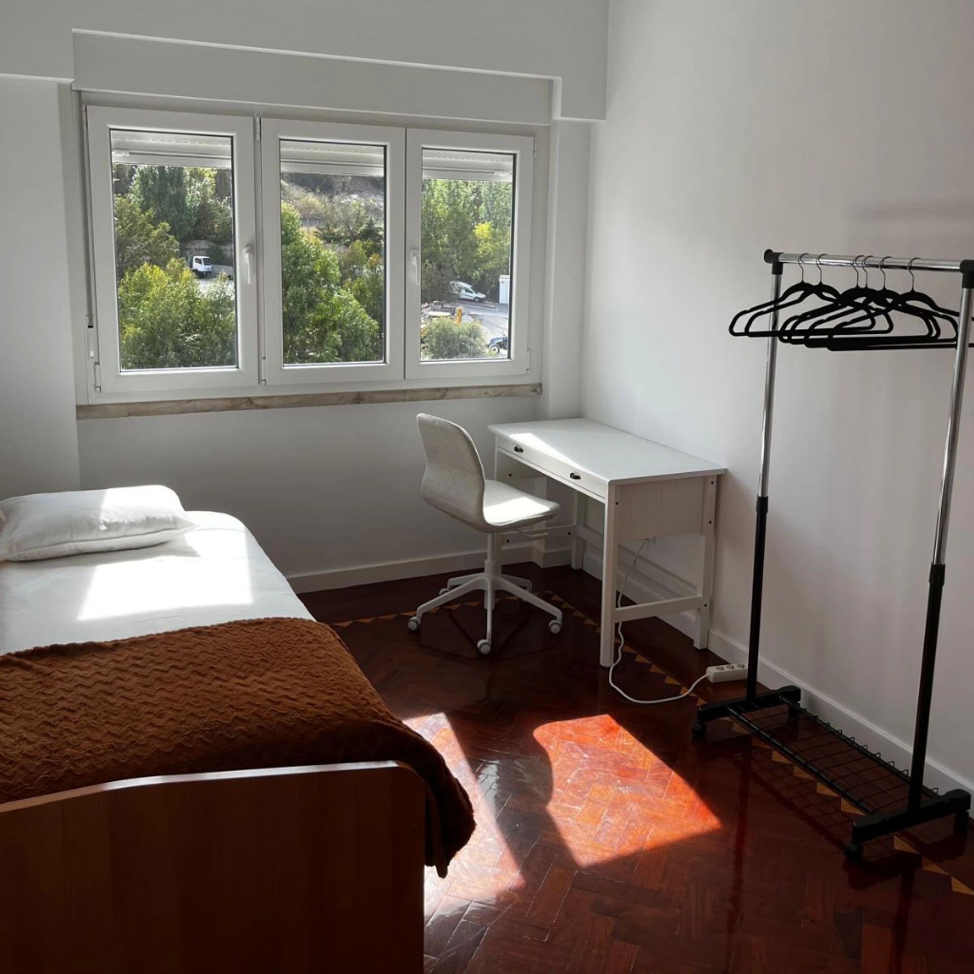 Apartamento T2 luminoso junto à Católica Lisbon, foto 3