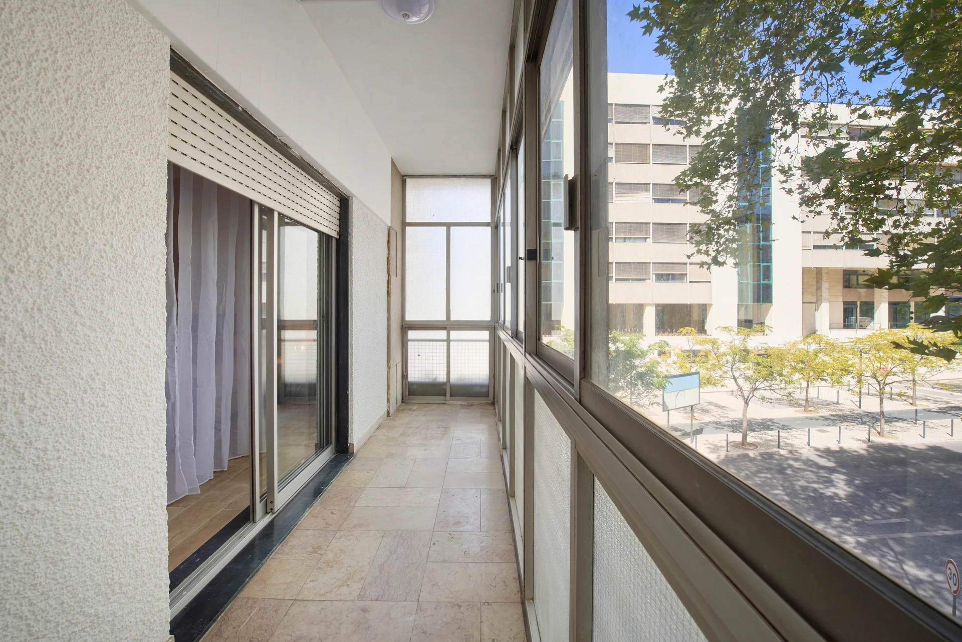 S10#R2 - Quarto espaçoso no Saldanha, foto 4