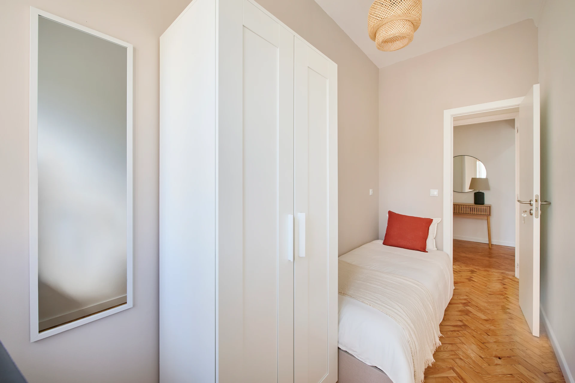 Lisboa • Quarto no Campo Grande