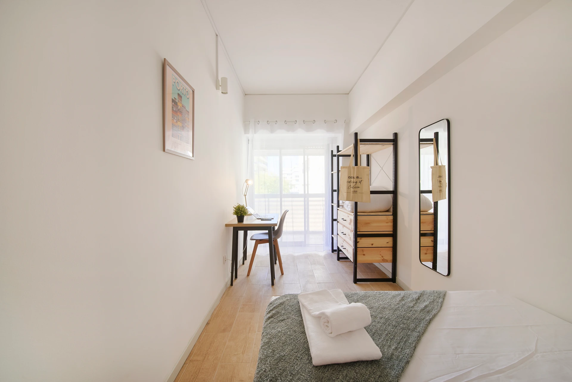 S10#R3 - Quarto confortável no Saldanha, foto 3