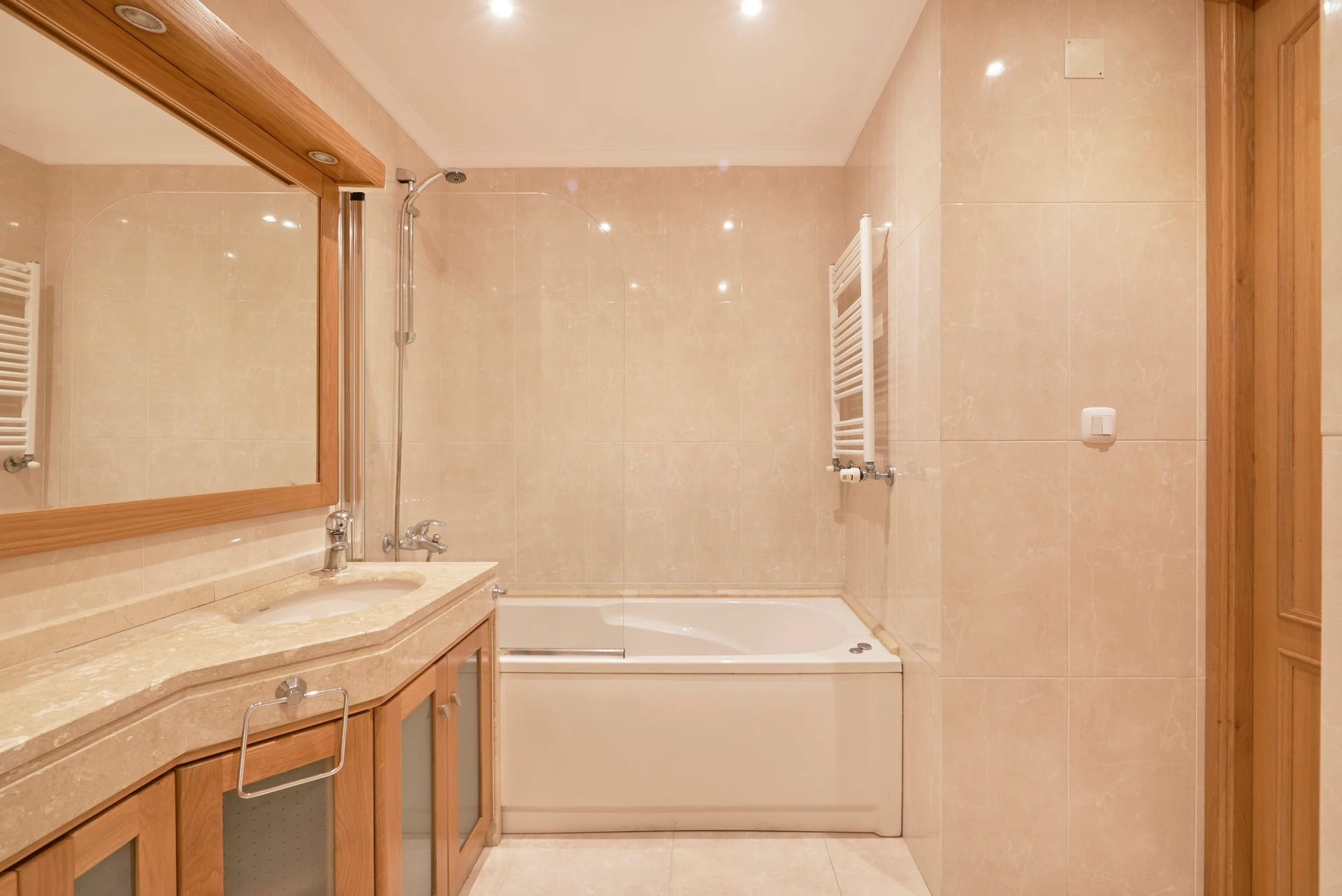 C1# - Apartamento T2 em Carcavelos, foto 2