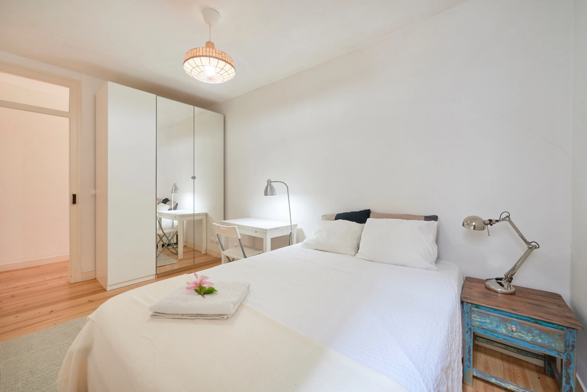 Quarto moderno e elegante no centro de Lisboa – Arroios